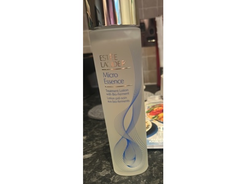 Estee Lauder Micro Essence Treatment Lotion, 200 mL