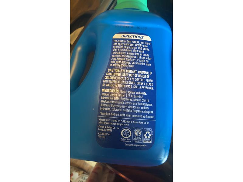 Xtra Plus Oxi Clean Stain Fighters Detergent, Mountain Rain, 85 Loads, 150 fl oz/4.43 L