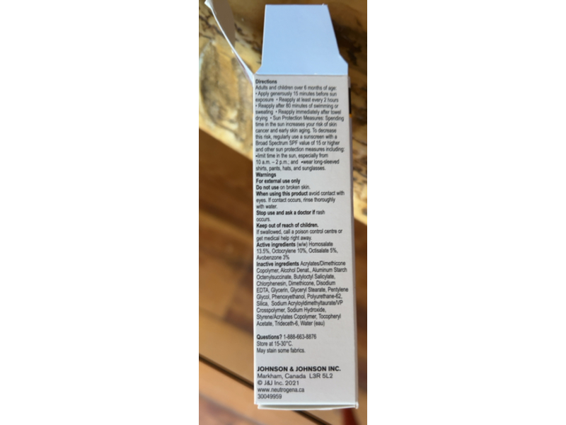 Neutrogena Ultra Sheer Moisturizing Face Serum Sunscreen, SPF 50+, 50 mL