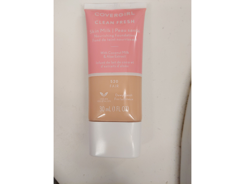 Covergirl Clean Fresh Skin Milk, Fair 520, 30 mL