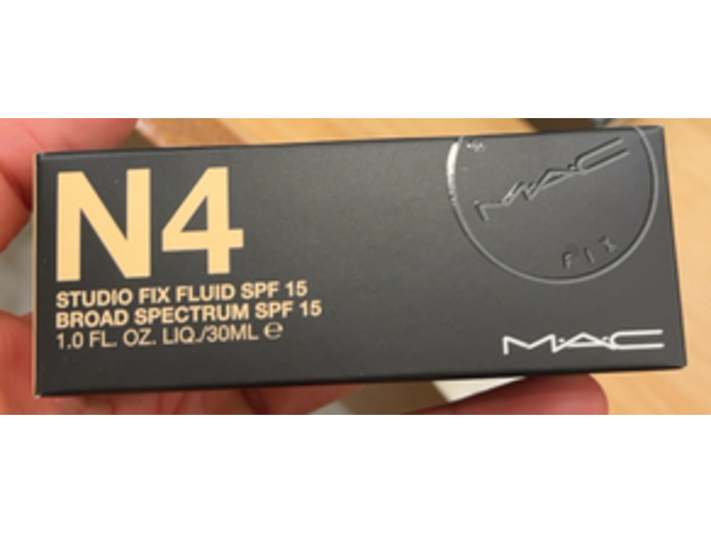 M.A.C Studio Fix Fluid Foundation, N4, SPF 15, 1 fl oz/30 mL