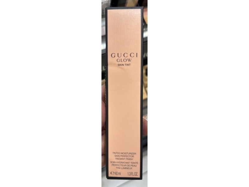 Gucci Glow Skin Tint, 22, 1.3 fl oz/40 mL