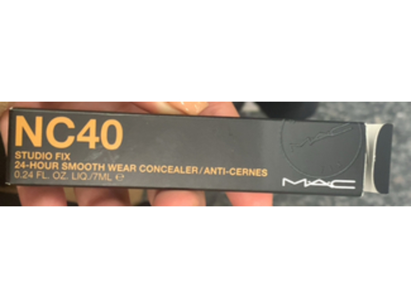 M.A.C Studio Fix Smooth Wear Concealer, NC40, 0.24 fl oz/7 mL