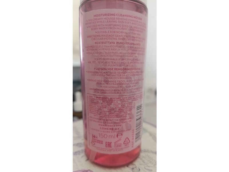 Lumene Hella Moisturizing Cleansing Mousse, 150 mL