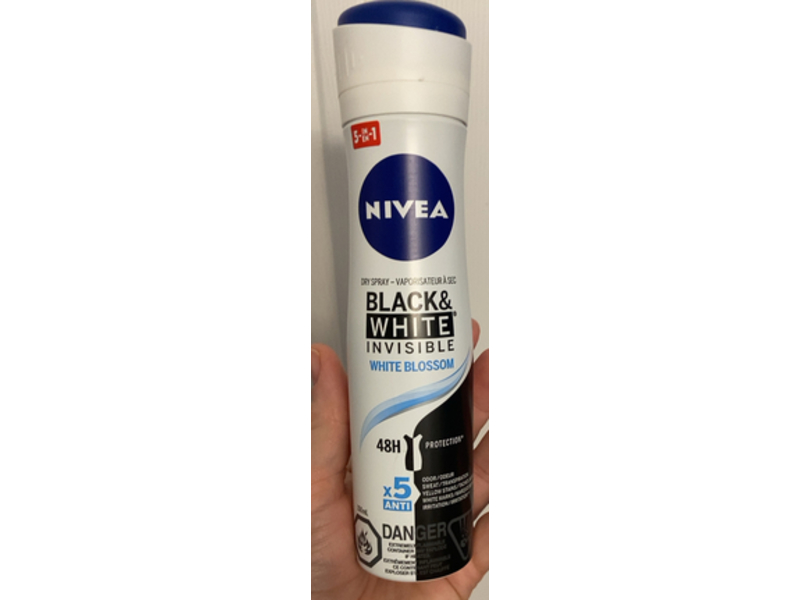 Nivea 5 - In - 1 Black & White Invisible 48H Anti - Perspirant Protection Dry Spray, White Blossom, 150 mL