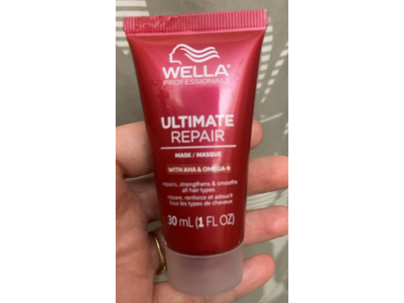 Wella Professionals Ultimate Repair Mask, AHA & Omega-9, 1 fl oz/30 mL