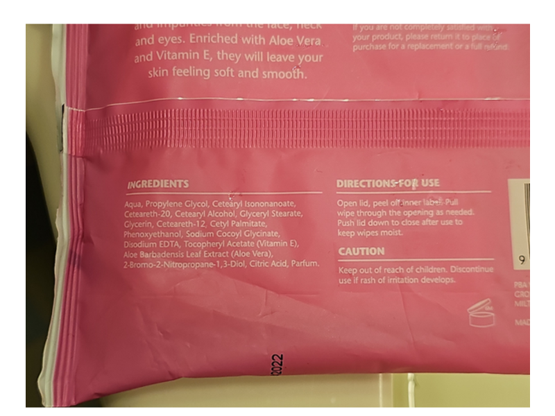 24 Daily Moisturising Facial Cleansing Wipes, 25 Count