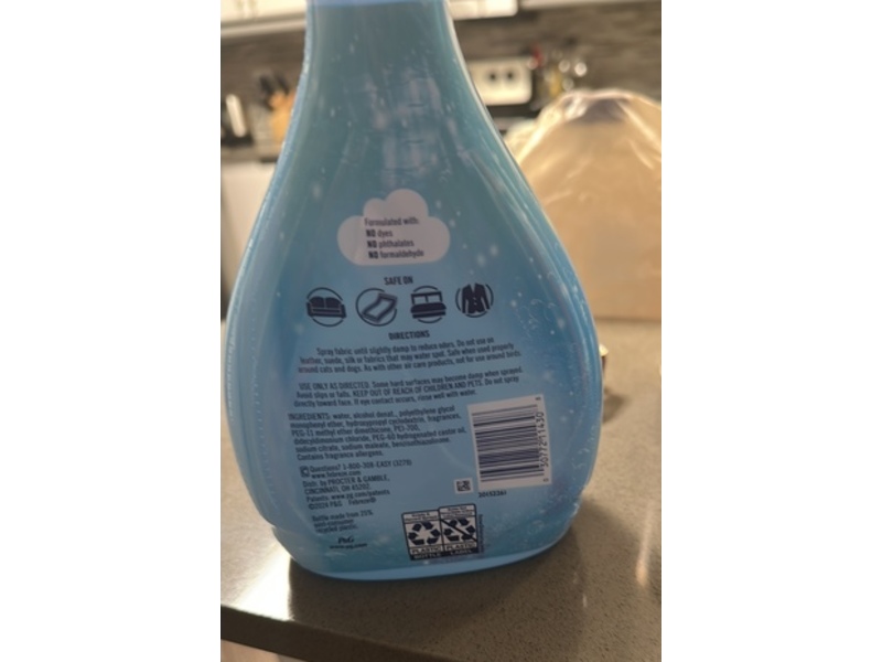 Febreze Refresh & Energize Fabric Refresher, Zesty Orange Blossom, 23.6 fl oz/700 mL