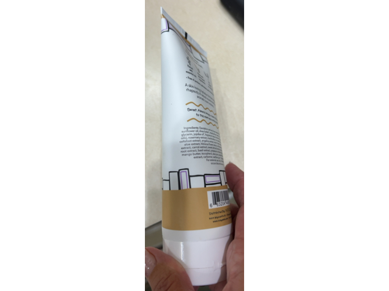 Zum Hand & Body Lotion, Almond, 6 fl oz/177 mL