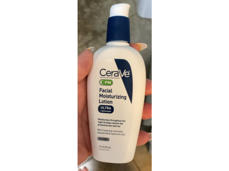 CeraVe Ultra Lightweight Pm Facial Moiturising Lotion, Niacinamide & Hyaluronic Acid, 3 fl oz/89 mL