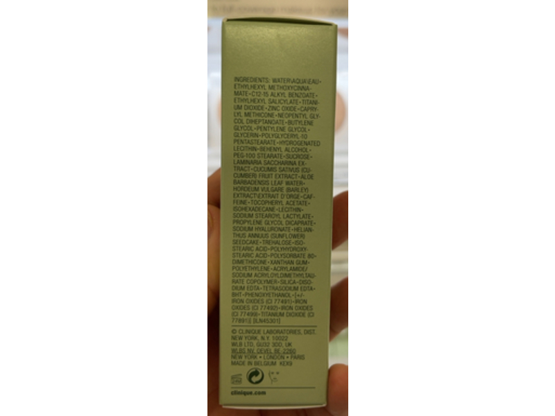 Clinique Moisture Surge Sheertint Hydrator, SPF 25, Universal Medium, 1.4 oz/ 40 mL