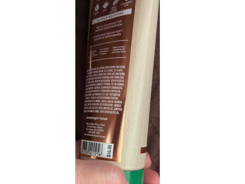 Bath & Body Works Cozy Vanilla Bourbon Ultimate Hydration Body Cream, Shea Butter + Hyaluronic Acid, 8 oz/226 g