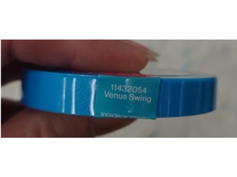 Wet N Wild Chameleon Chrome Highlighter, Venus Swing, 0.15 oz/4.3 g