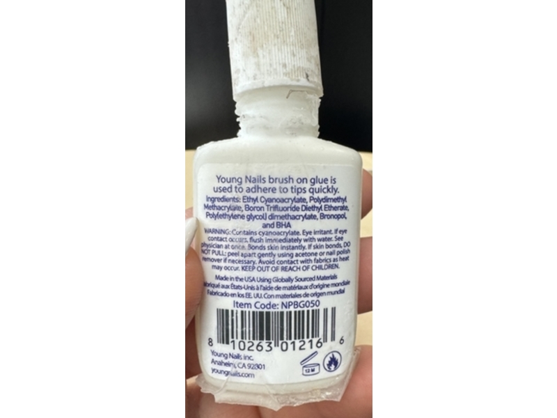 Young Nails Brush On Glue, 1/2 fl oz