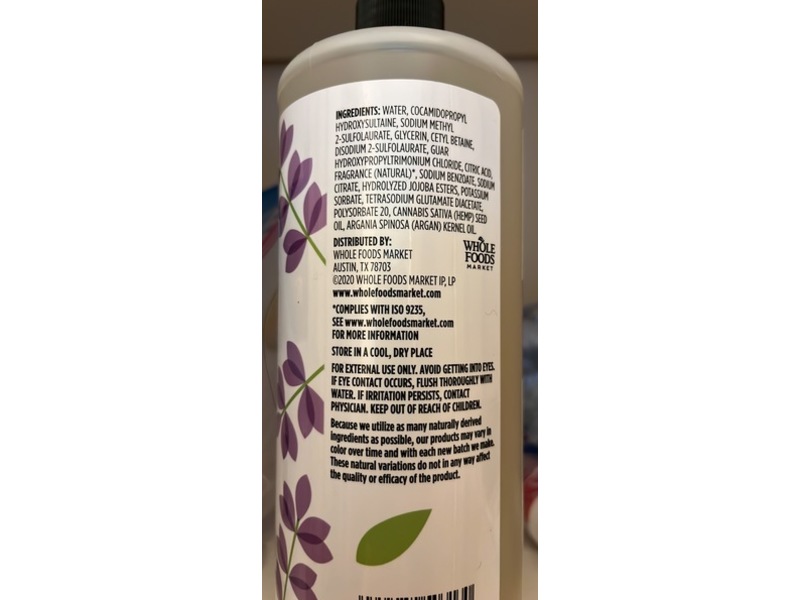365 Whole Foods Market Moisture & Shine Shampoo, Lavender, 32 fl oz/946 mL