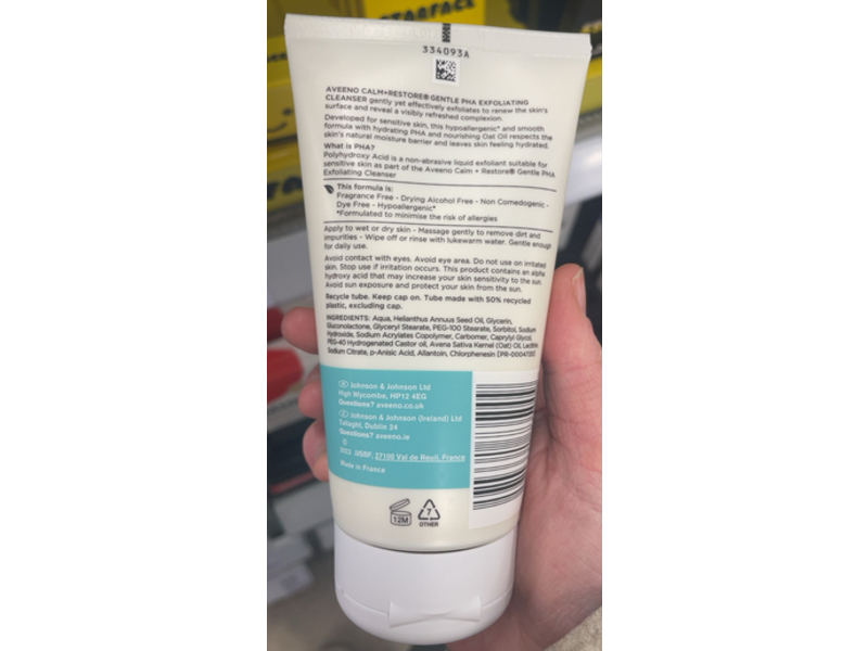 Aveeno Calm + Restore Gentle Pha Exfoliating Cleanser, 150 mL