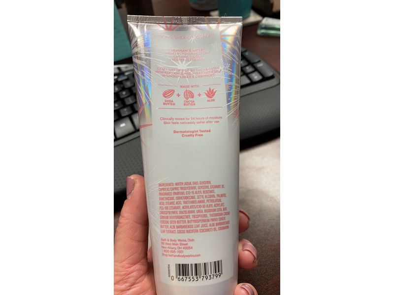 Bath & Body Works Body Cream, Snowflakes & Cashmere, 8 oz/226 g