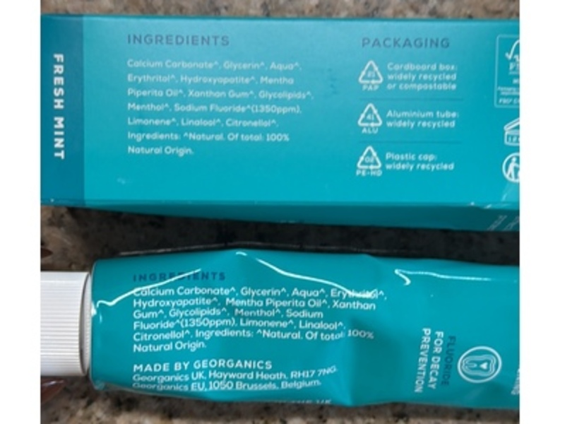 Georganics Fluoride Toothpaste, Fresh Mint, Hydroxyapatite, 2.54 fl oz/75 mL