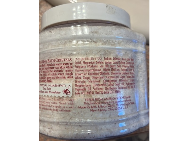 Bath & Body Works Revitalizing Bath Crystals, Country Apple, 11 oz/312 g