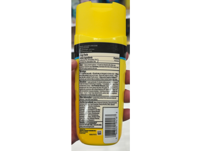 Neutrogena Beach Defence Water + Sun Protection Sunscreen Lotion, SPF 70, 6.7 fl oz/198 mL