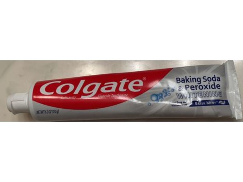 Colgate Baking Soda Peroxide Whitening Toothpaste, Brisk Mint, 6 oz/170 g, Pack Of 2