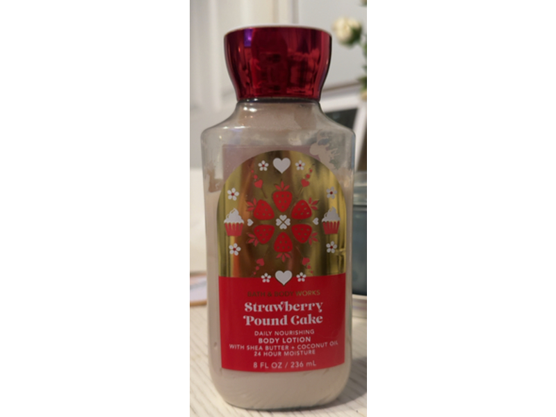 Bath & Body Works Daily Nourishing Body Lotion, Strawberry Pound Cake, 8 oz/236 mL