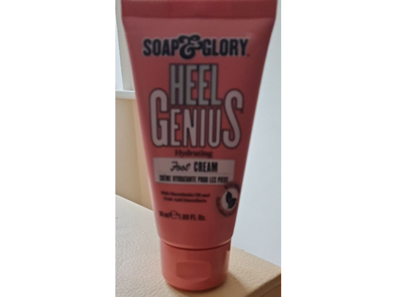 Soap & Glory Heel Genius Foot Cream, Macadamia Oil & Fruit Acid Smoothers, 1.69 fl oz/50 mL
