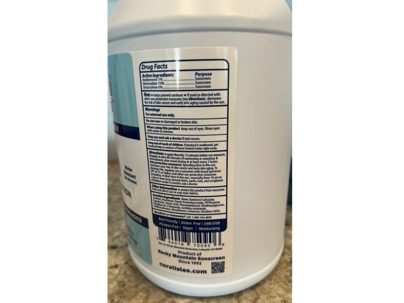 Coral Isles Sunscreen Lotion, SPF 50, 128 oz/3629 g