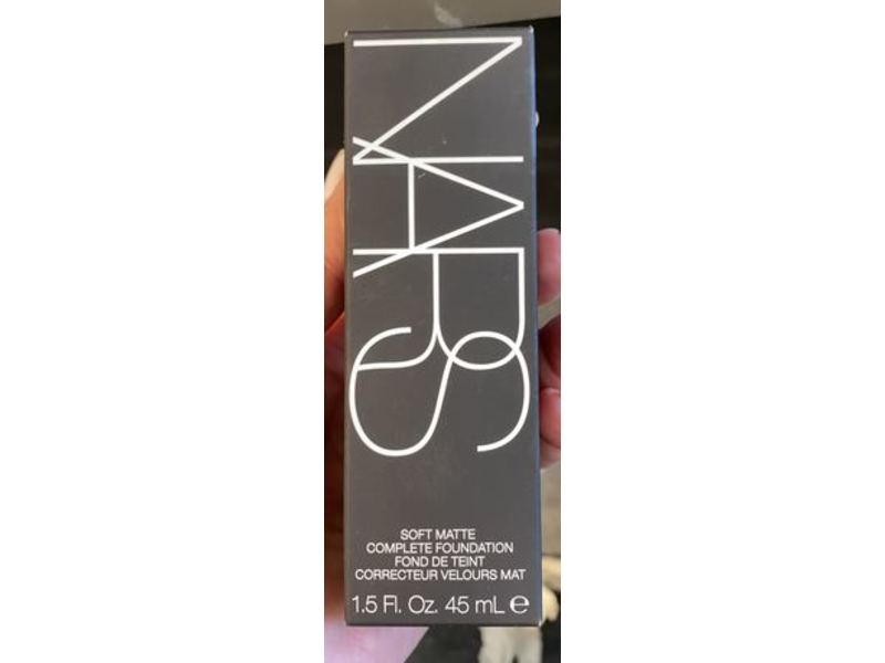 Nars Soft Matte Complete Foundation, Vienna 4.5 Light, 1.5 fl oz/45 mL