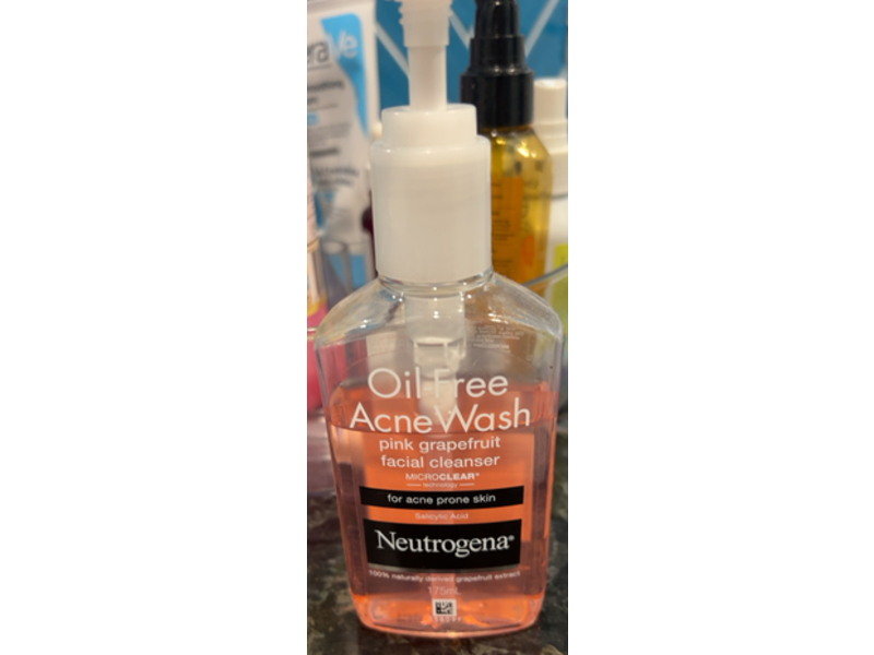 Neutrogena Oil Free Acne Wash Facial Cleanser, Pink Grapefruit, 175 mL