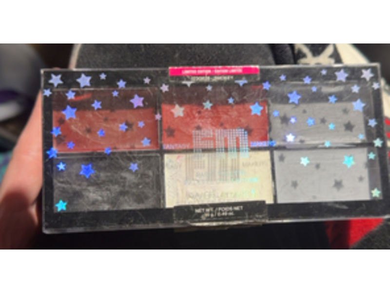 Wet N Wild Limited Edition Fantasy Maker Paint Palette, Smokey, 0.49 oz/14 g