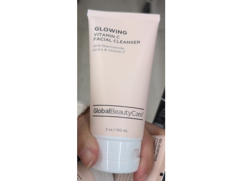 Global Beauty Care Glowing Facial Cleanser, Vitamin C + Niacinamide + AHA'S & Vitamin E, 5 oz/150 mL