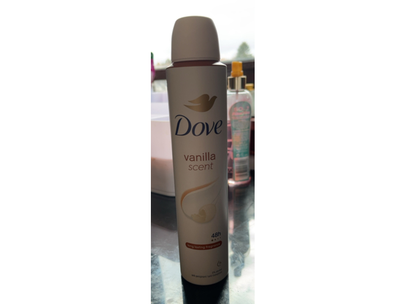Dove Antiperspirant Spray, Vanilla Scent, 200 mL