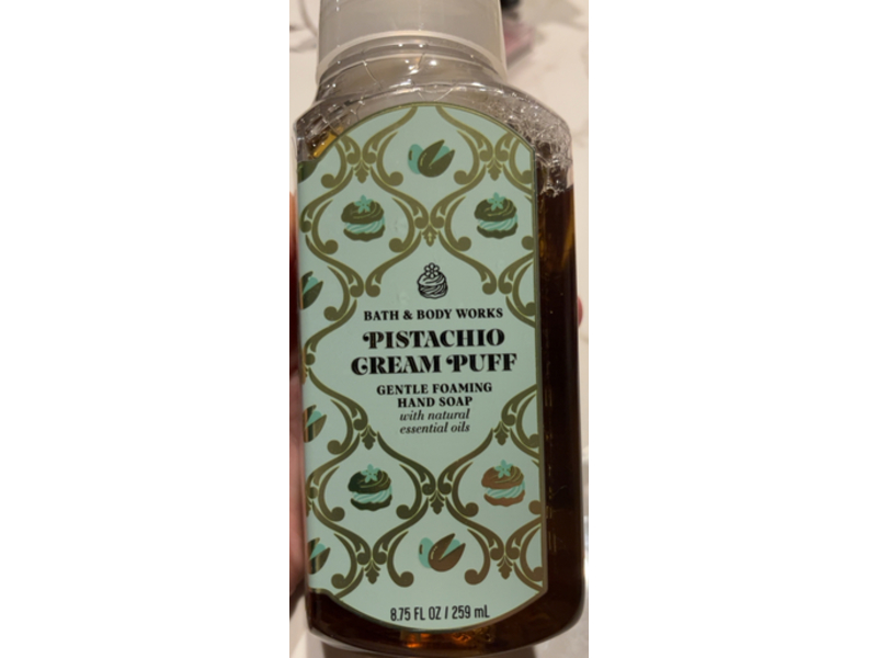 Bath & Body Works Pistachio Cream Puff Gentle Foaming Hand Soap, Natural Essential Oils, 8.75 fl oz/259 mL
