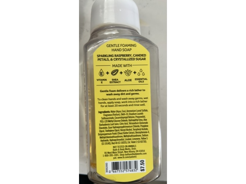 Bath & Body Works Happy Easter Gentle Foaming Hand Soap With Essential Oils, Sweet Bunny Berry, 8.25 fl oz/259 mL