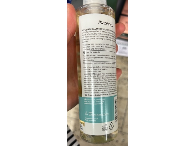 Aveeno Calm + Restore Foaming Cleanser 200 mL