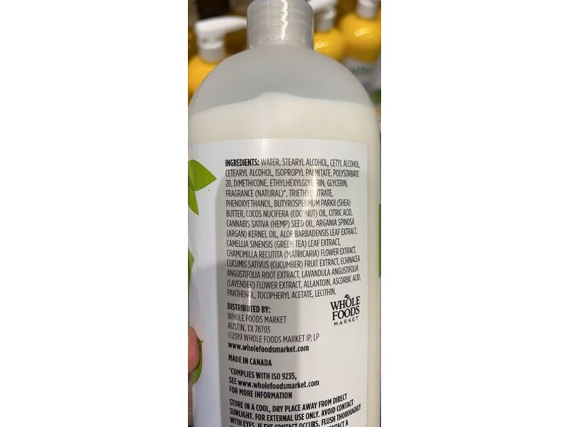 365 Whole Foods Market Maximum Moisture Lotion, Aloe & White Tea, 32 fl oz/946 mL