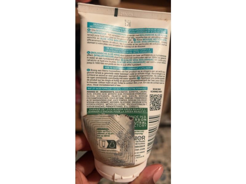 Garnier Hyaluronic Acid Facial Cleansing Foam, Aloe Vera, 150 mL