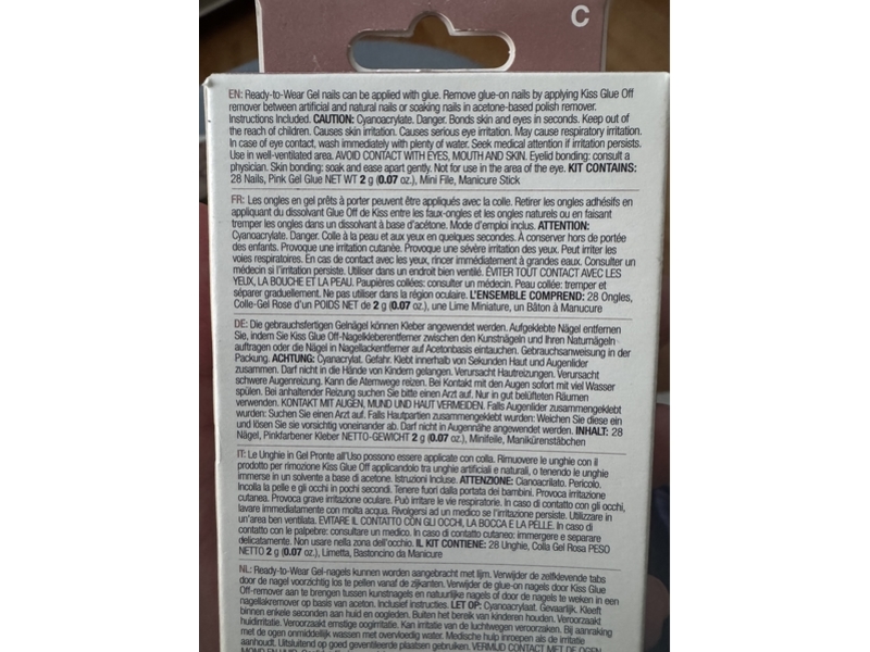 Kiss Bare But Better Fake Nails, Nudies, 28 Count