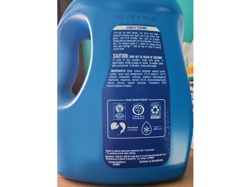 Xtra Plus Oxi Clean Detergent, Crystal Clean, 63 Loads, 97.7 fl oz/2.88 L