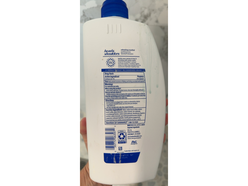 Head & Shoulders Men Dandruff Shampoo, Refreshing Menthol, 28.2 fl oz/835 mL