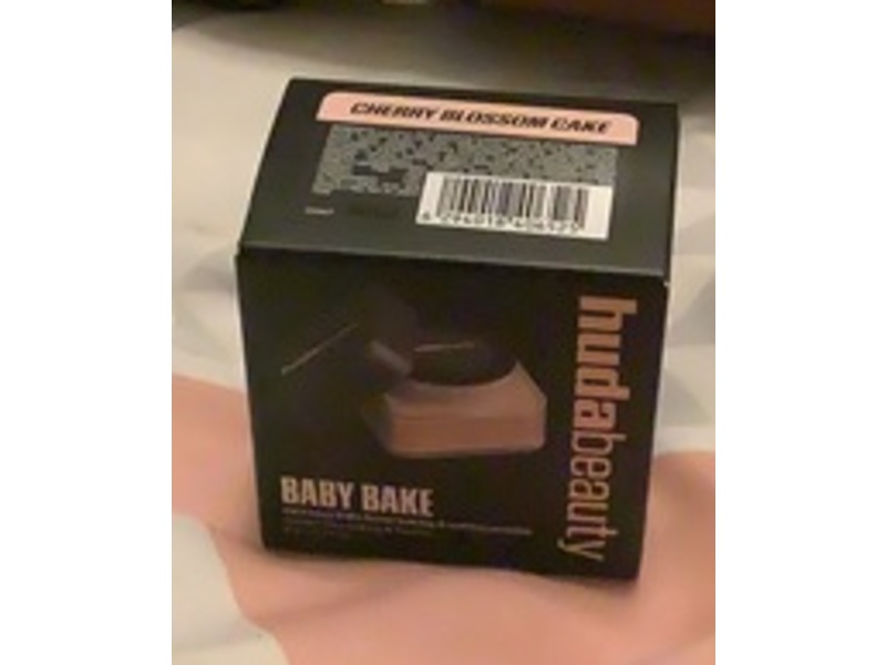 Huda Beauty Baby Bake Loose Baking & Setting Powder, Cherry Blossom Cake, 6 g