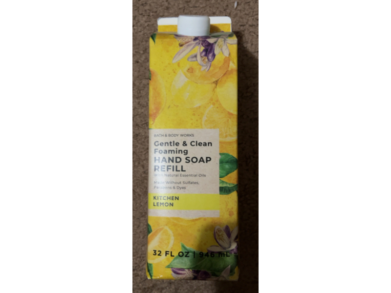 Bath & Body Works Gentle & Clean Foaming Hand Soap, Kitchen Lemon, 32 fl oz/946 mL