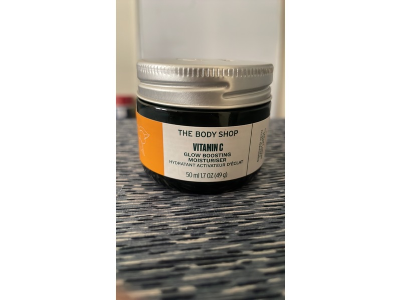 The Body Shop Glow Boosting Moisturizer, Vitamin C, 1.7 oz/50 mL