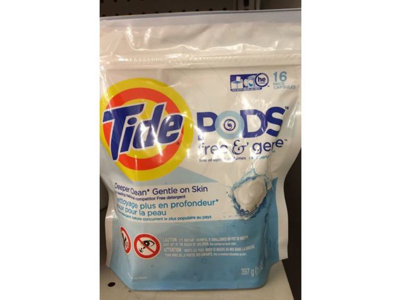 Tide Pods Free & Gentle Laundry Detergent, 14 oz/397 g, 16 Pacs, Pack Of 2