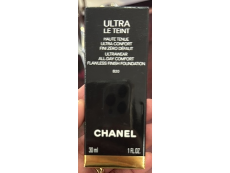 Chanel Ultra Fluid Flawless Finish Foundation, B20 Light Medium Neutral, 1 fl oz/30 mL
