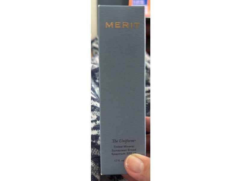 Merit The Uniform Tinted Mineral Sunscreen, SPF 45, 24, 1.7 fl oz/50 mL
