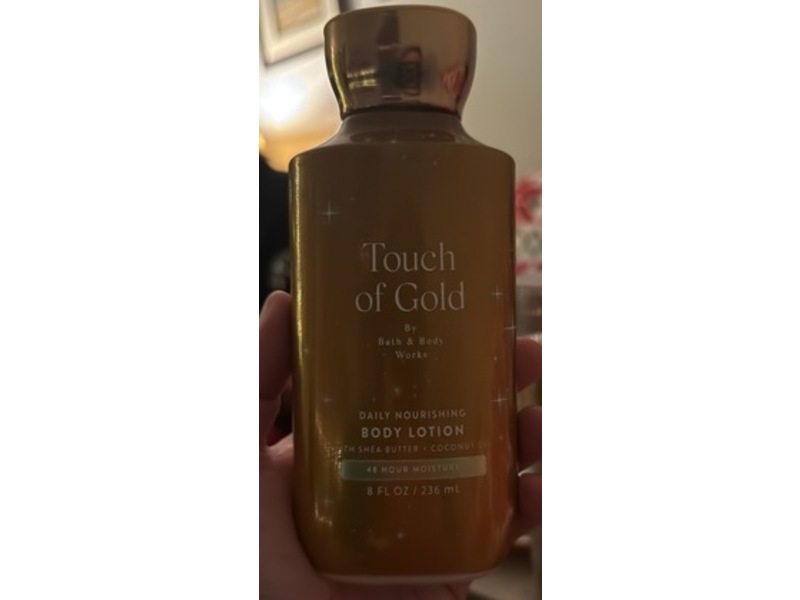 Bath & Body Works Touch Of Gold Daily Nourishing Body Lotion, Shea Butter + Coconut Oil, 8 fl oz/236 mL