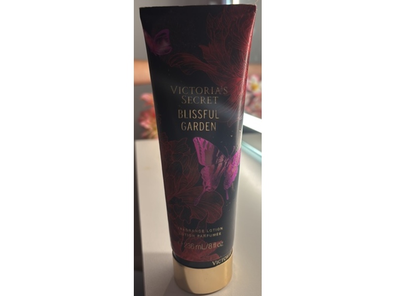 Victoria's Secret Fragrance Lotion, Blissful Garden, 8 fl oz/236 mL