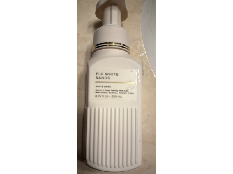 Bath & Body Works Gentle & Clean Foaming Hand Soap, Fiji White Sands, 8.75 oz/259 mL